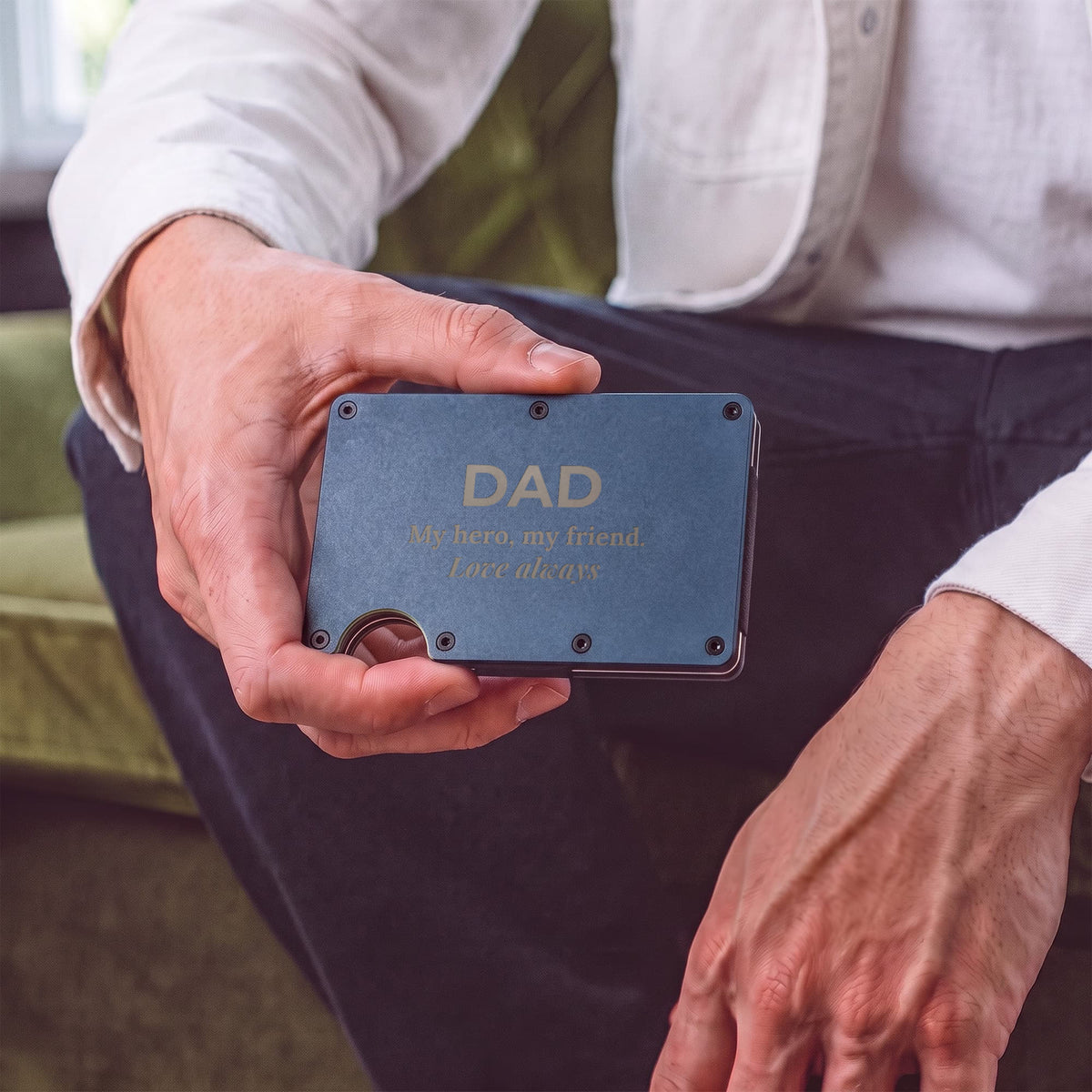 Engraved Metal Wallet – Dad