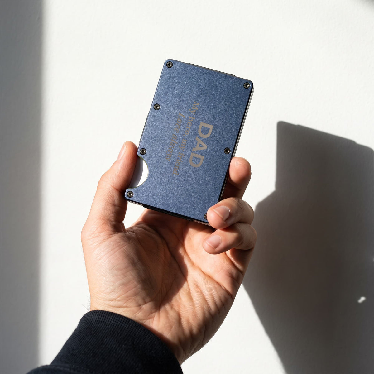Engraved Metal Wallet – Dad