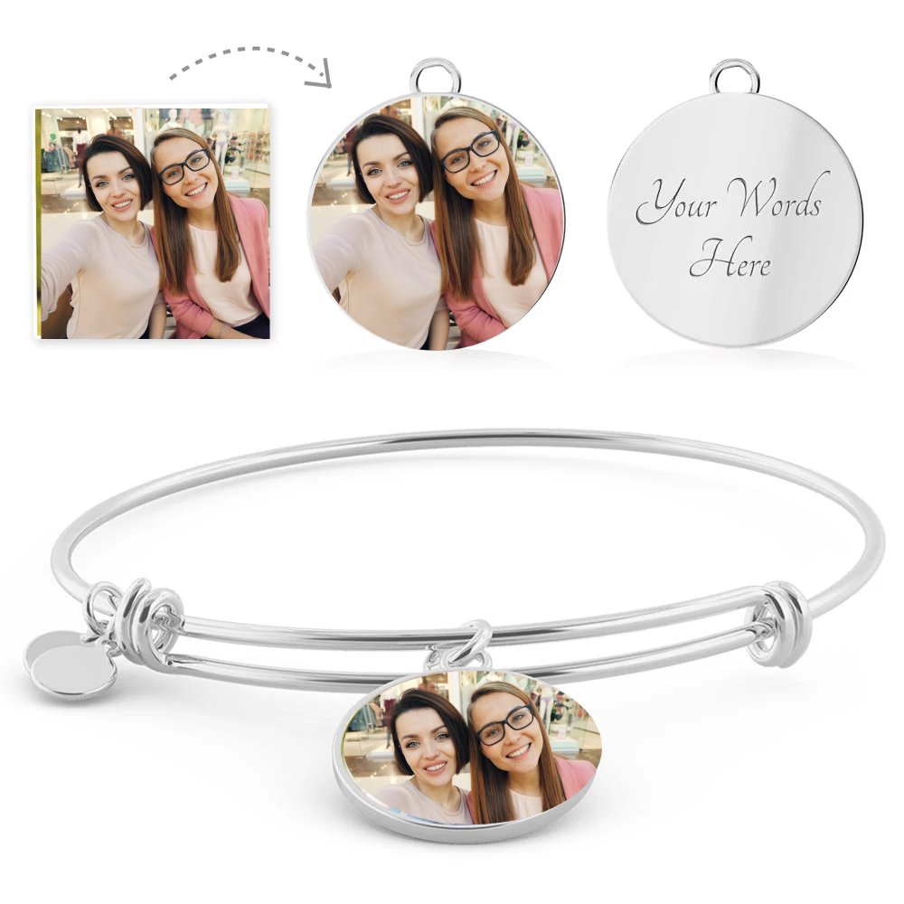 How it works: your photo printed on the silver circle pendant